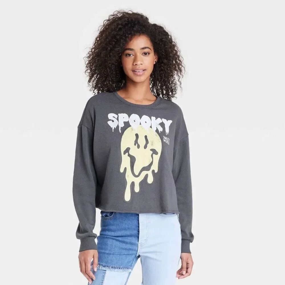 ✨Smiley World Women's Gray Cropped SPOOKY Halloween Sz XL Sweatshirt✨